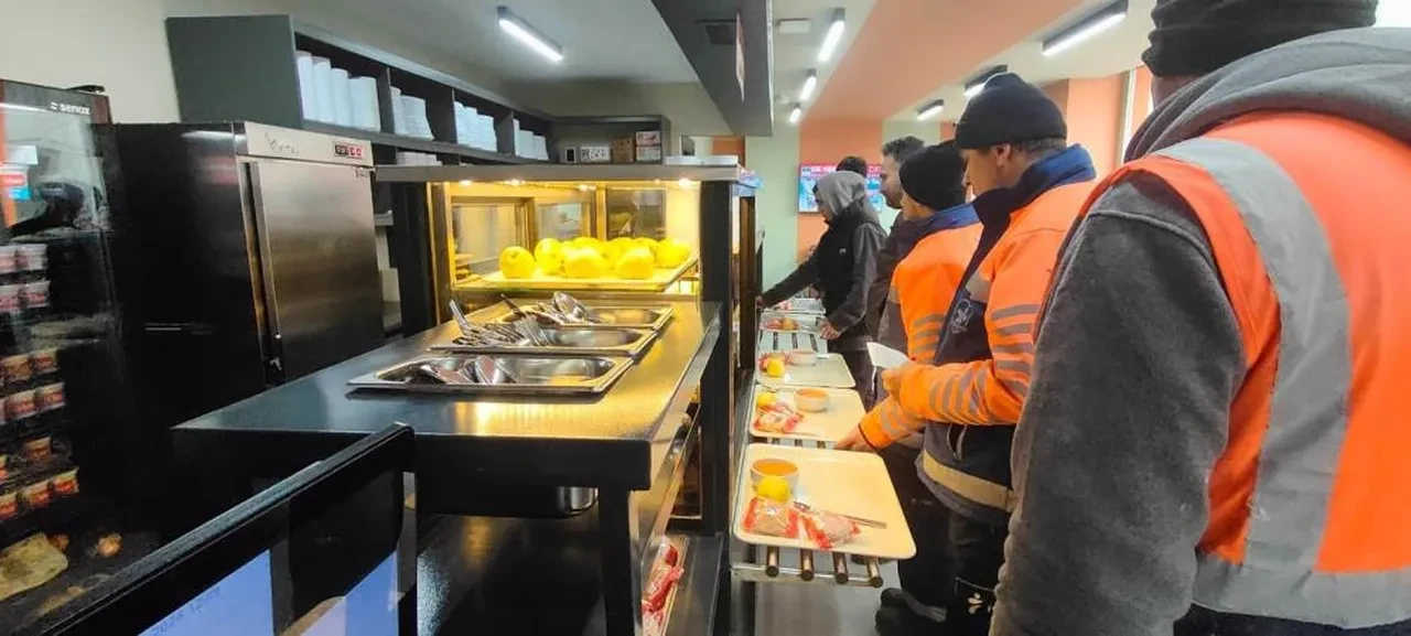 Bahçelievler Semt Lokantası açıldı! 55 liraya 4 çeşit yemek