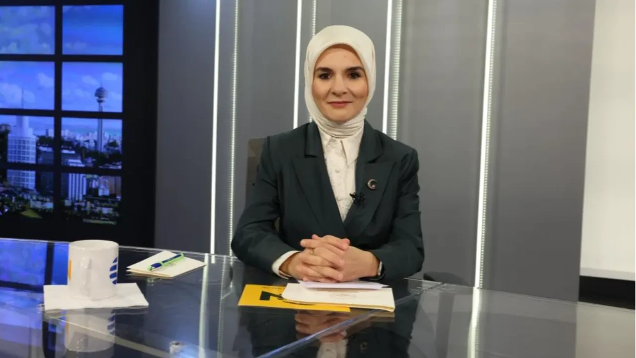 Bakan detayları canlı yayında açıkladı! 15 yaş altına sosyal medya düzenlemesi