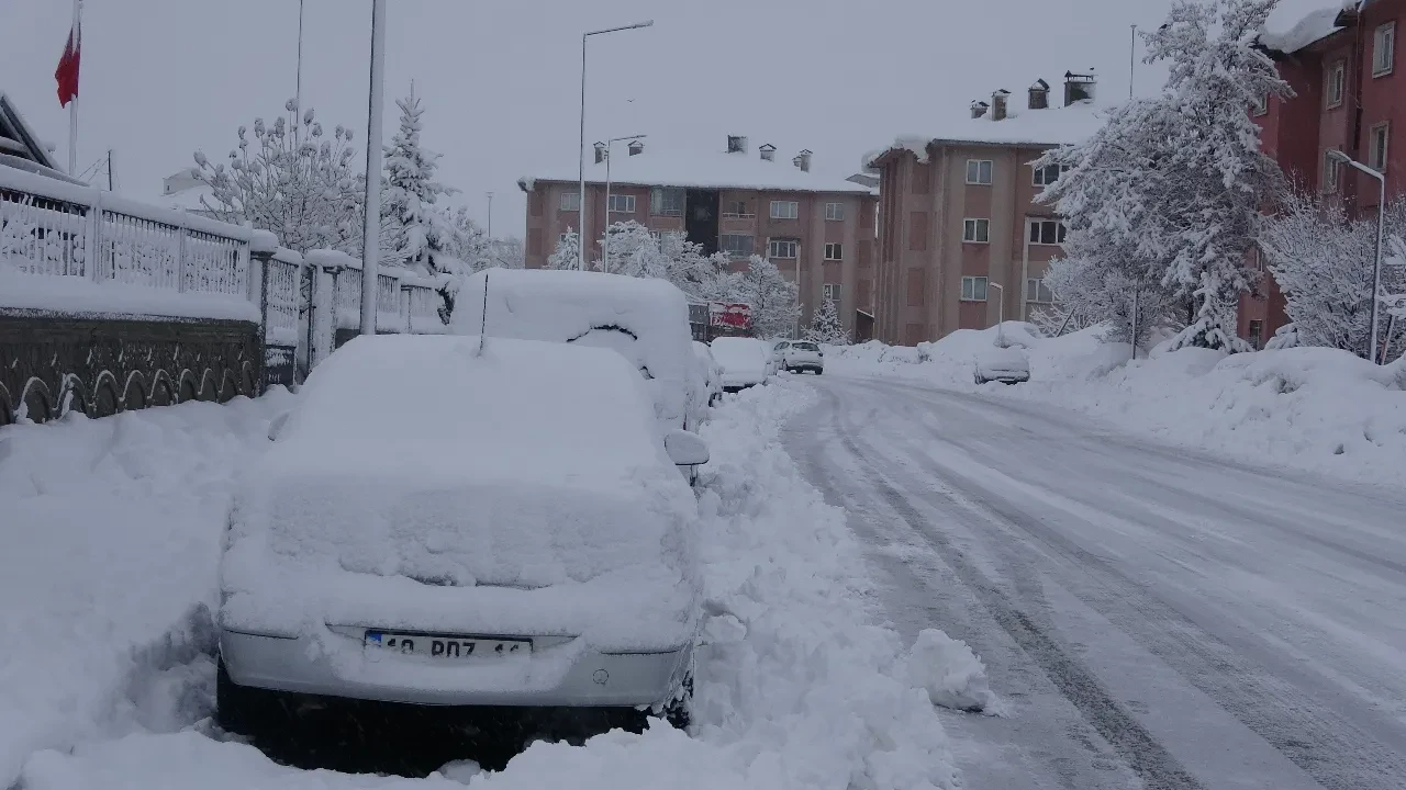 Bitlis'te yarın okullar tatil mi? 13 Şubat kar tatili haberi