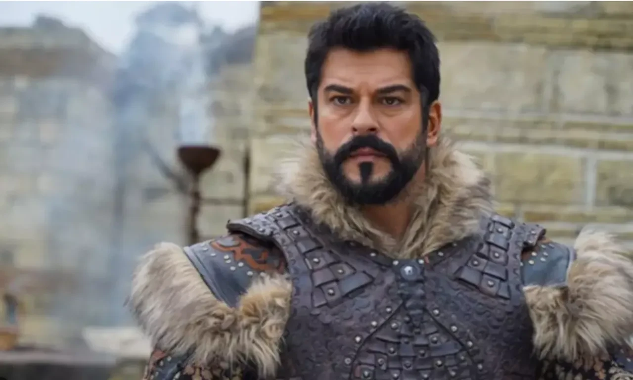 Burak Özçivit şimdi de  Abu Dabi'de malikane satın aldı! Serveti 1 milyar TL'yi aştı 