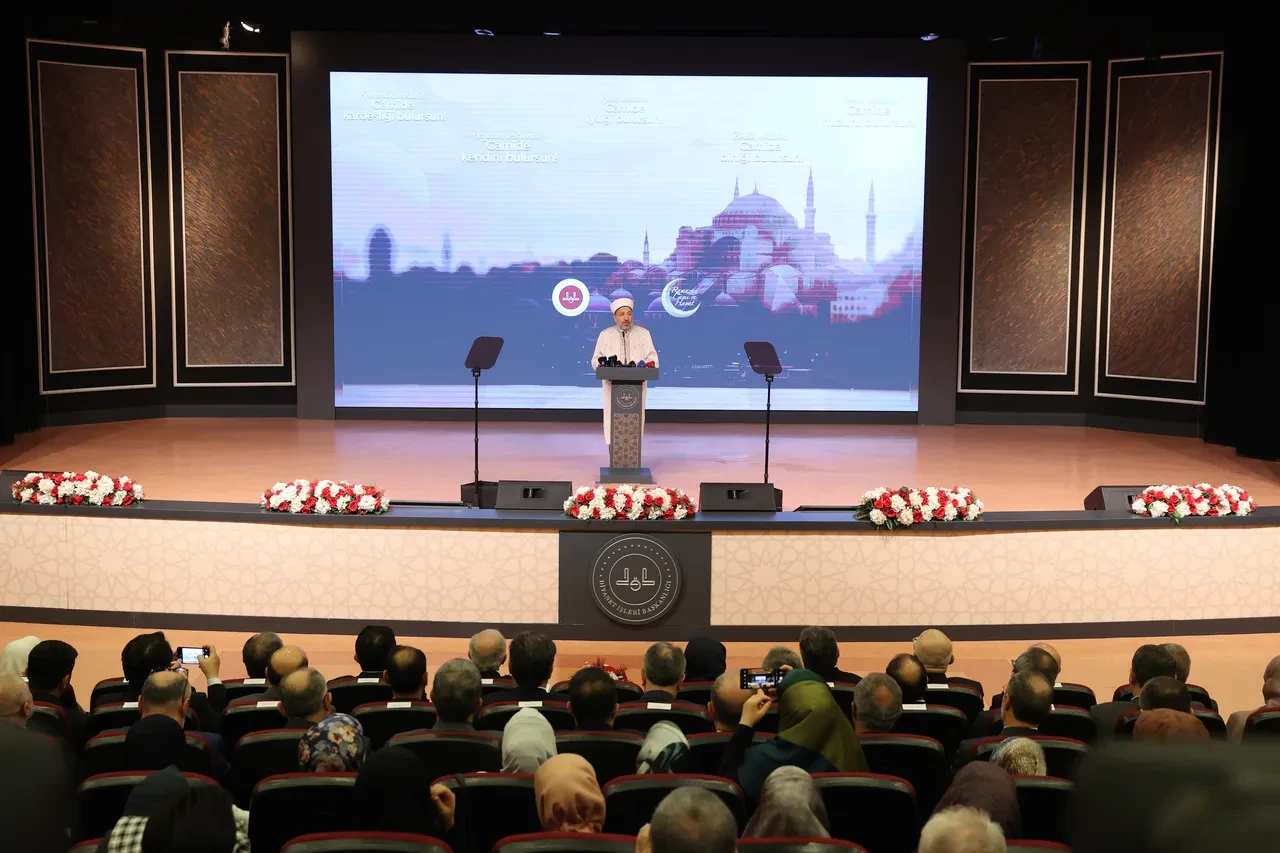 Diyanet İşleri Başkanı Arpaguş, Ramazan ayının temasını duyurdu: 'Ramazan, Cami ve Hayat'