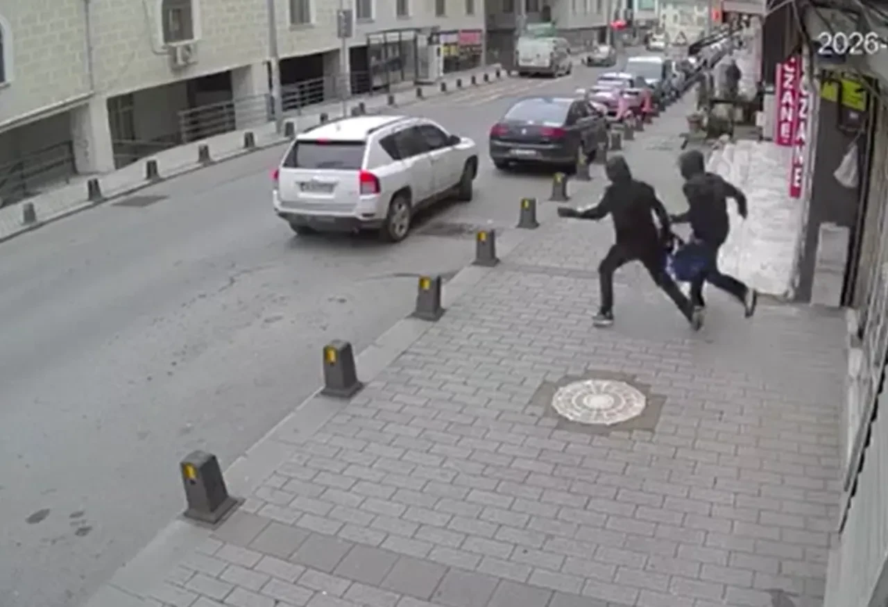 Eyüpsultan'da kuyumcuyu vurup kaçan soygunculara Kağıthane’de kıskaç: 2 şüpheli gözaltında