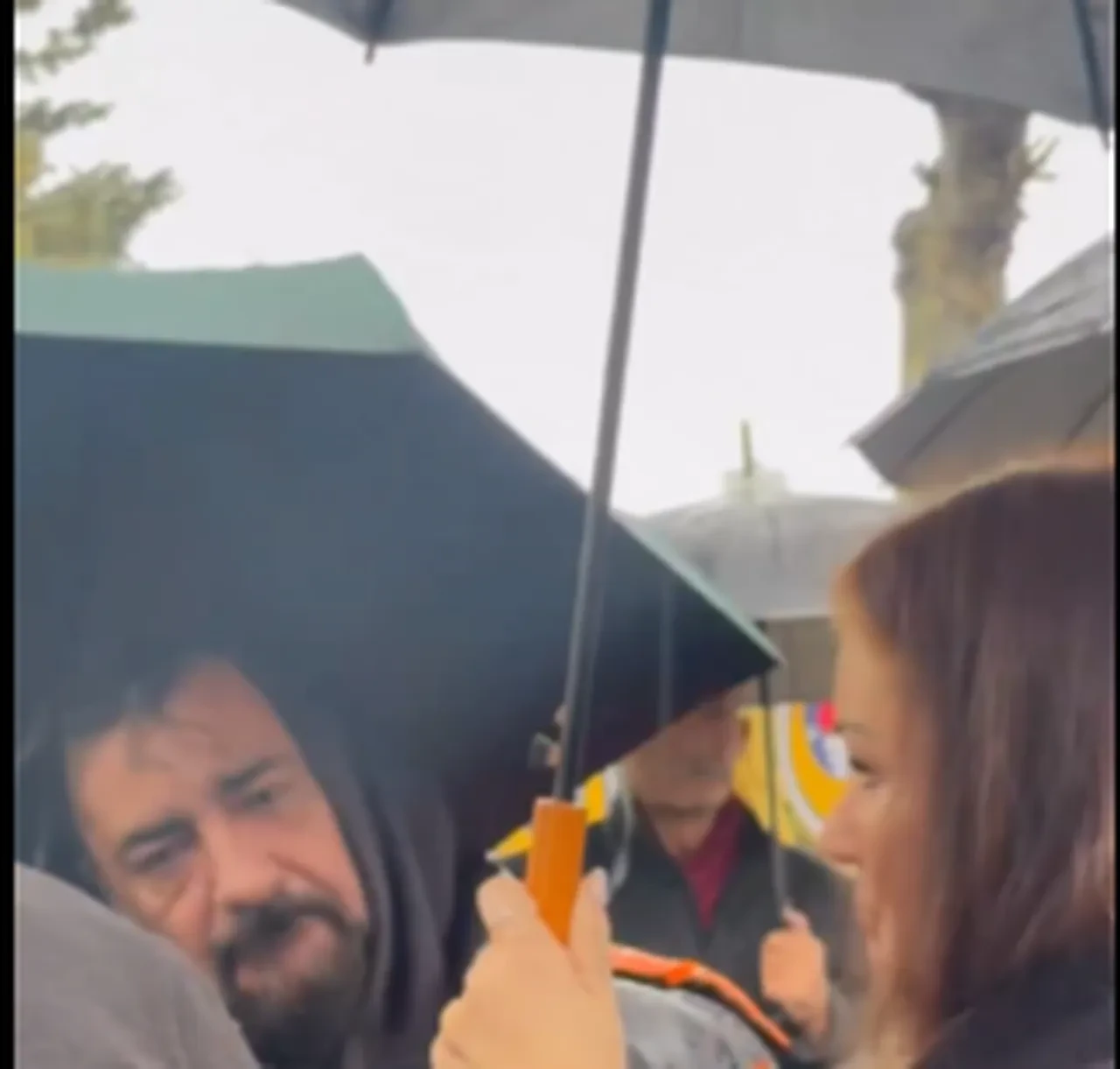 Kanbolat Görkem Arslan son yolculuğuna uğurlandı! Poyraz Karayel oyuncuları gözyaşlarına boğuldu 