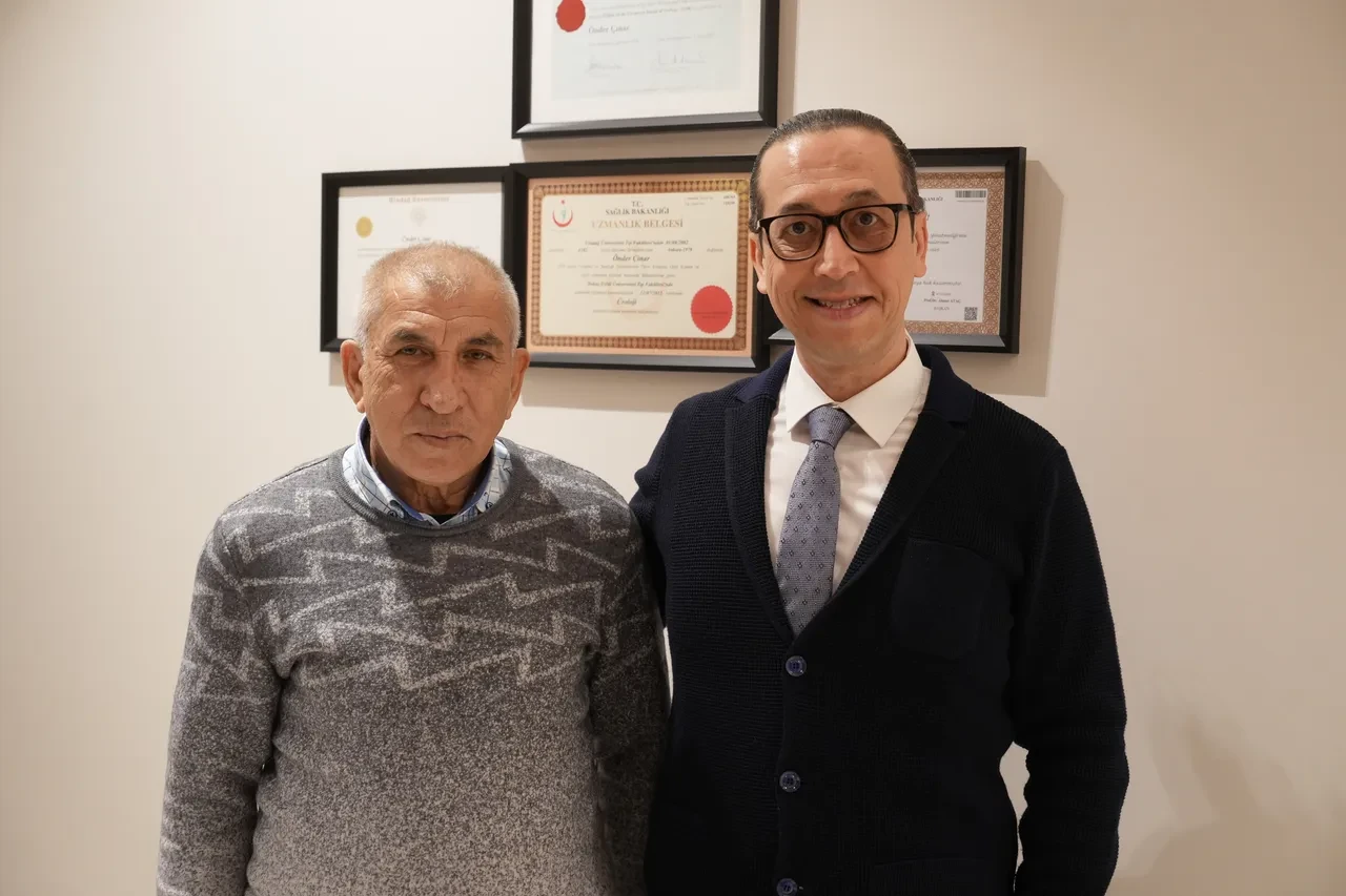 Şişlik şikayetiyle gitti, duyduklarına inanamadı! Karnından litre litre idrar çıktı 