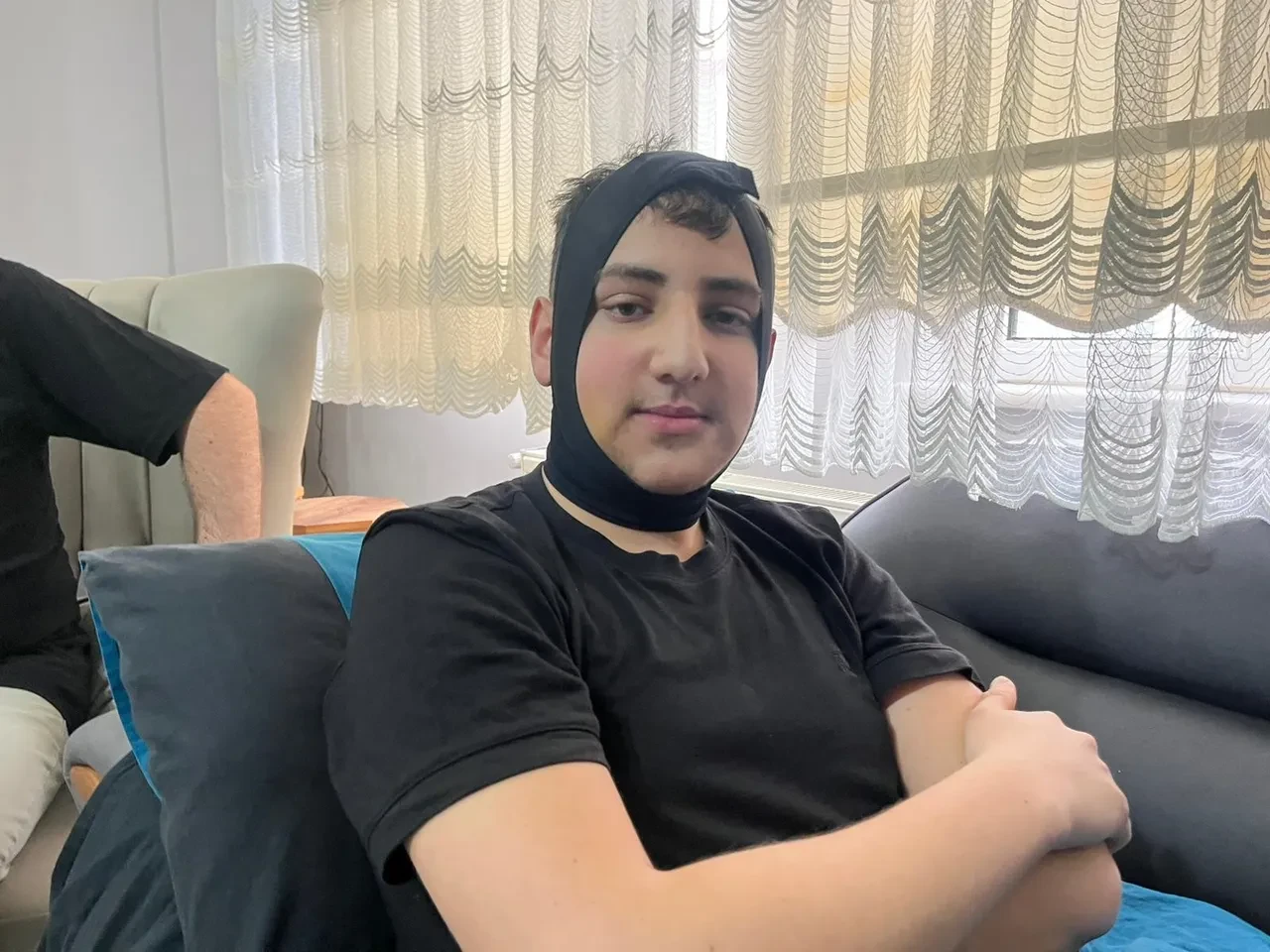 Lisede akran dehşeti! 4 kişi muşta ile döve döve bayılttı: Yaşadığı korku dolu anları anlattı 