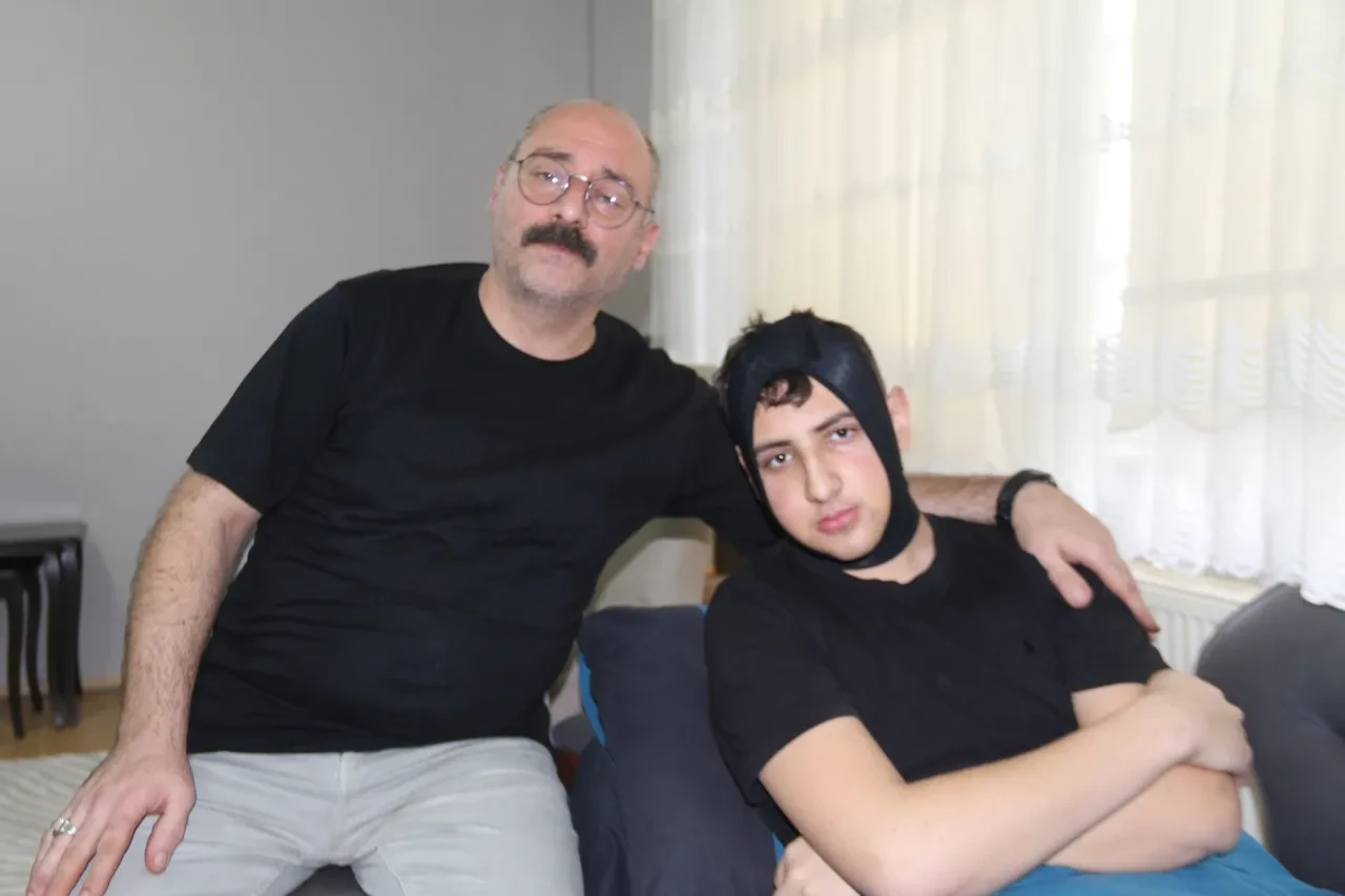 Lisede akran dehşeti! 4 kişi muşta ile döve döve bayılttı: Yaşadığı korku dolu anları anlattı 