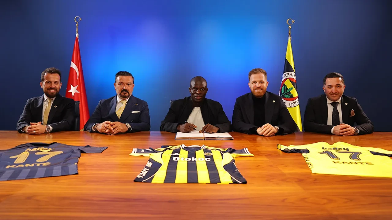 Süper Lig'de en yüksek maaş kritiği: Listeyi Galatasaraylı ve Fenerbahçeli yıldızlar doldurdu!