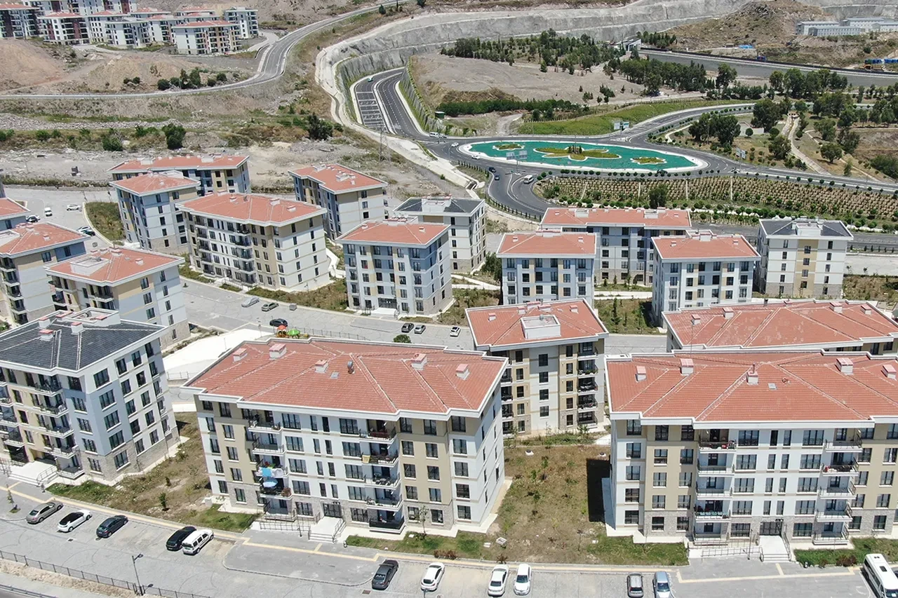 TOKİ deprem konutları peşin ödeme ve taksitleri ne kadar? Yüzde 74 indirim kolaylığı sağlanacak