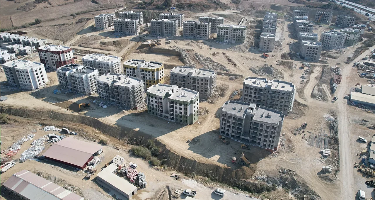 TOKİ deprem konutları peşin ödeme ve taksitleri ne kadar? Yüzde 74 indirim kolaylığı sağlanacak