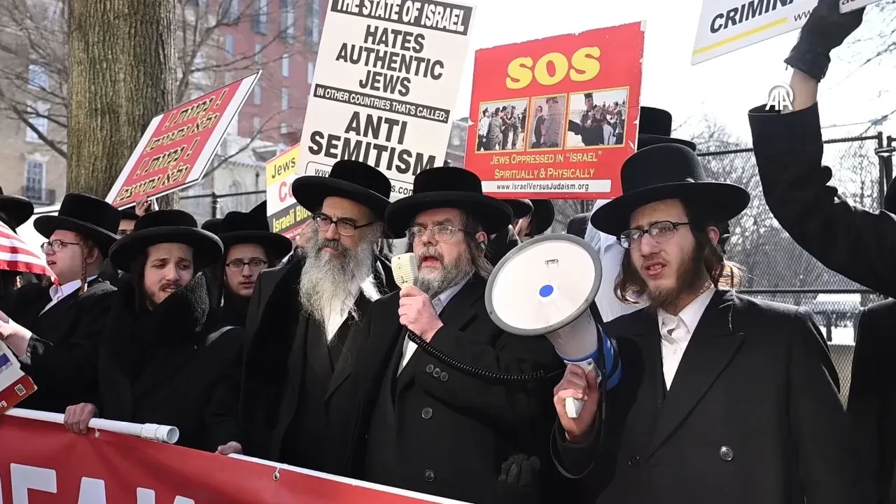 Yahudiler Netanyahu'ya karşı! Beyaz Saray ziyareti protesto edildi