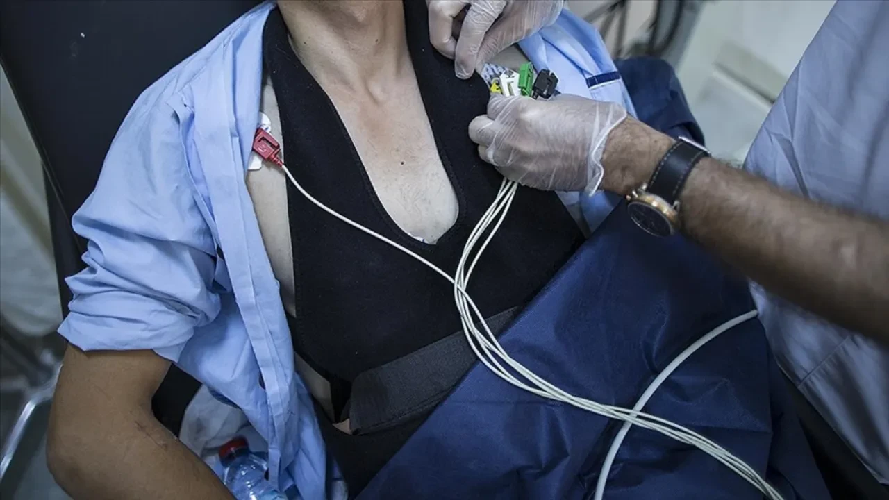 10 bin adım efsanesi çöktü! Uzmanlar açıkladı: Kalp krizi riskini sıfırlamak için atmanız gereken adım sayısı aslında çok daha az