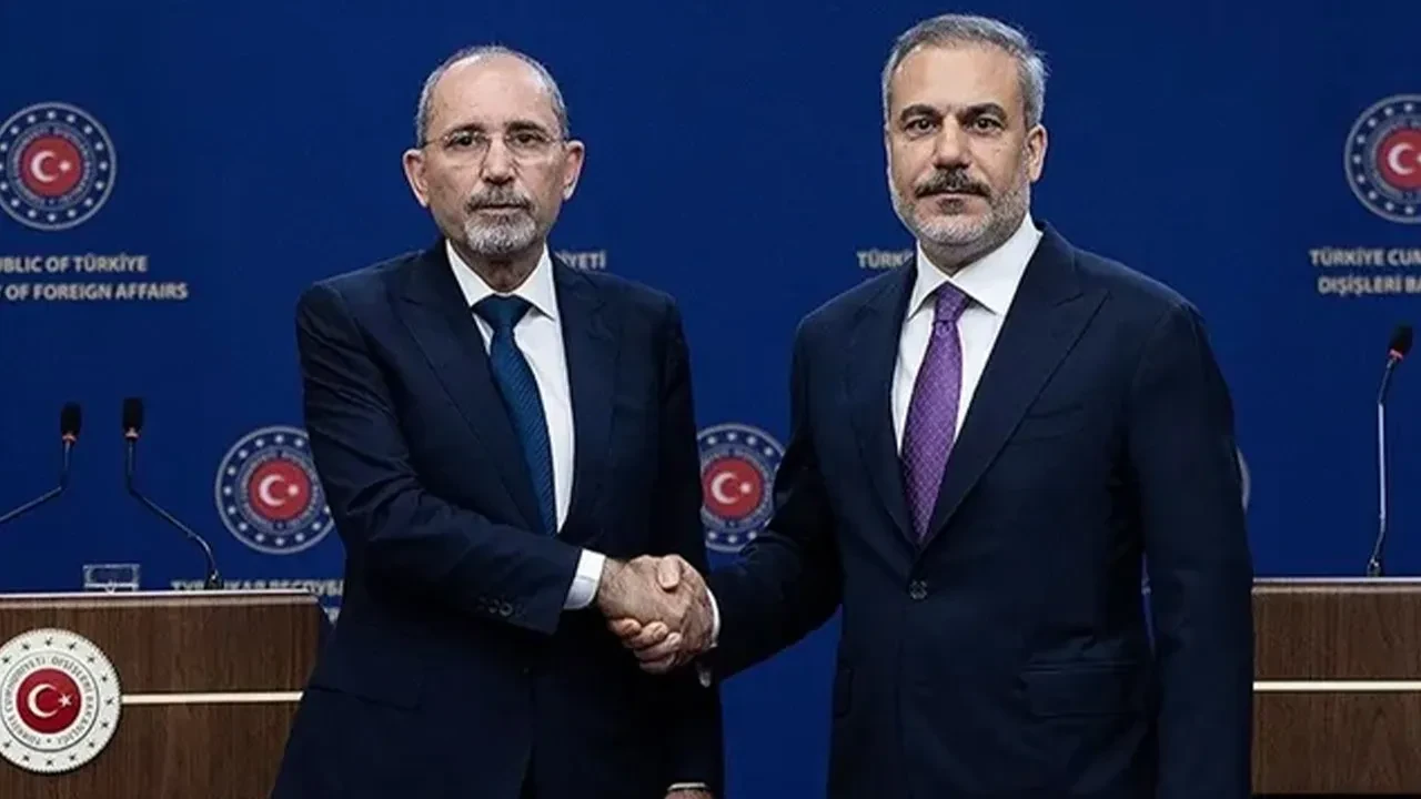 Bakan Hakan Fidan Ürdünlü mevkidaşı ile görüştü