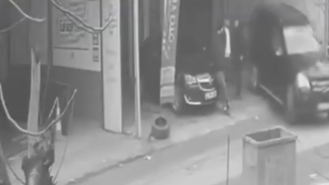 Casperlar'ın yöneticisi 'VIP kaçışı' detaylarıyla anlattı! Emmi diplomatik plakalı aracın bagajında kaçmış 