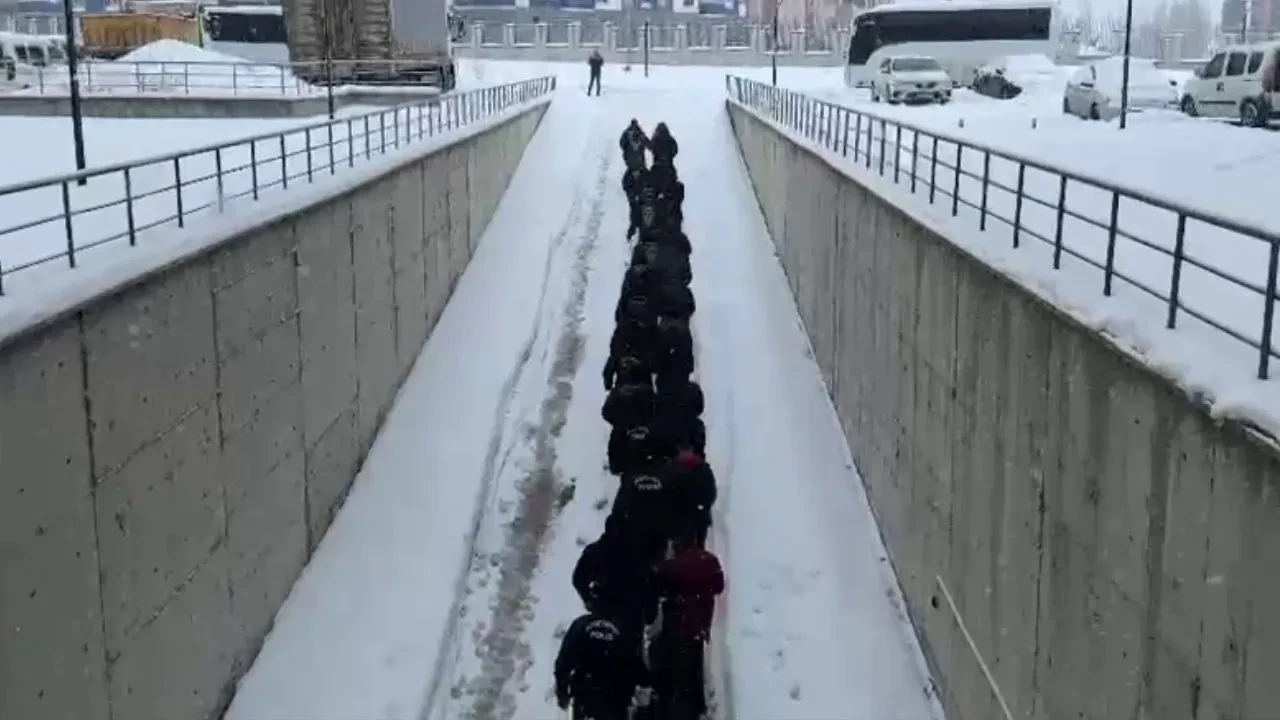 Dolandırıcı şebekesinin yöntemi şok etti! Milyonlarca lira dolandırmışlar