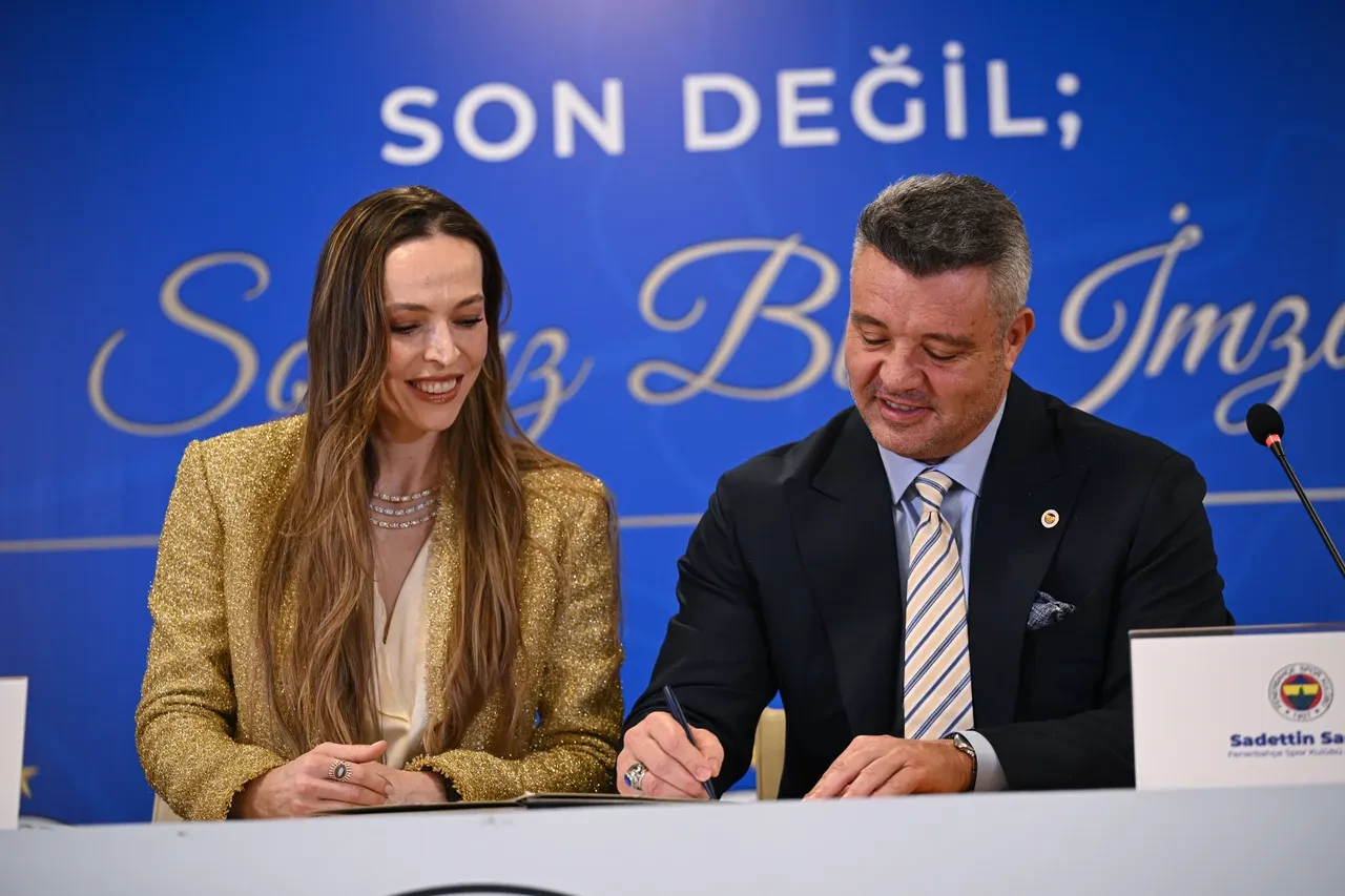 Eda Erdem imzayı attı