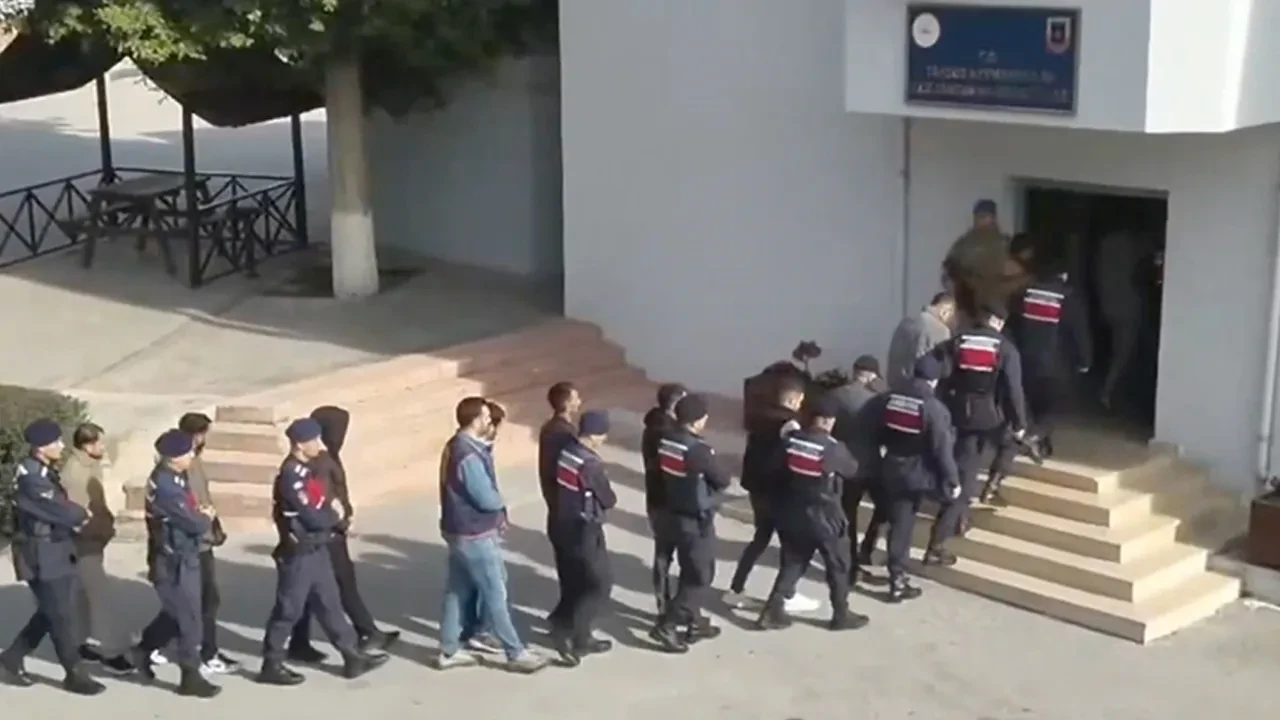 İstanbul merkezli 14 ilde uyuşturucu operasyonunda 324 tutuklama