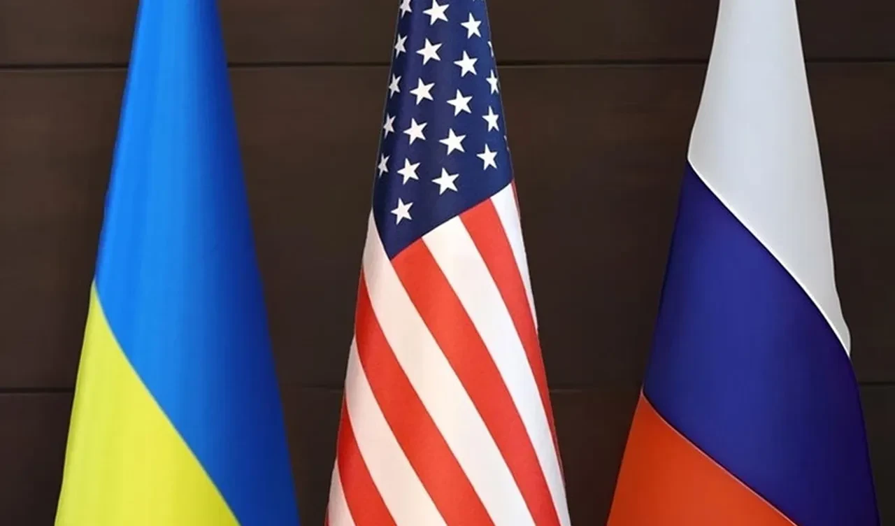 Kremlin tarih ve yeri duyurdu! Rusya, Ukrayna ve ABD üçlü zirvenin yeni turuna hazırlanıyor