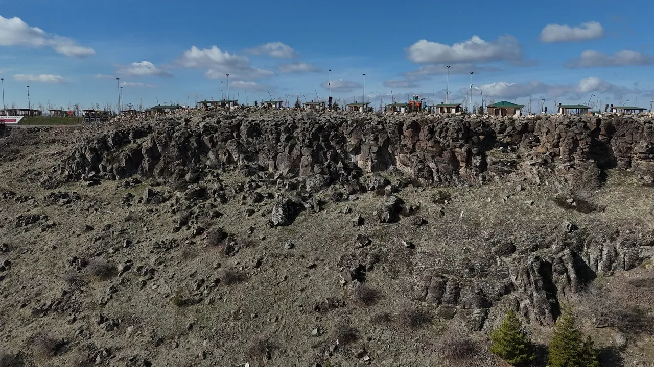 Sümeyye'nin ölümünde cinayet şüphesi! Kahveci Dağı eteklerinde bulunmuştu