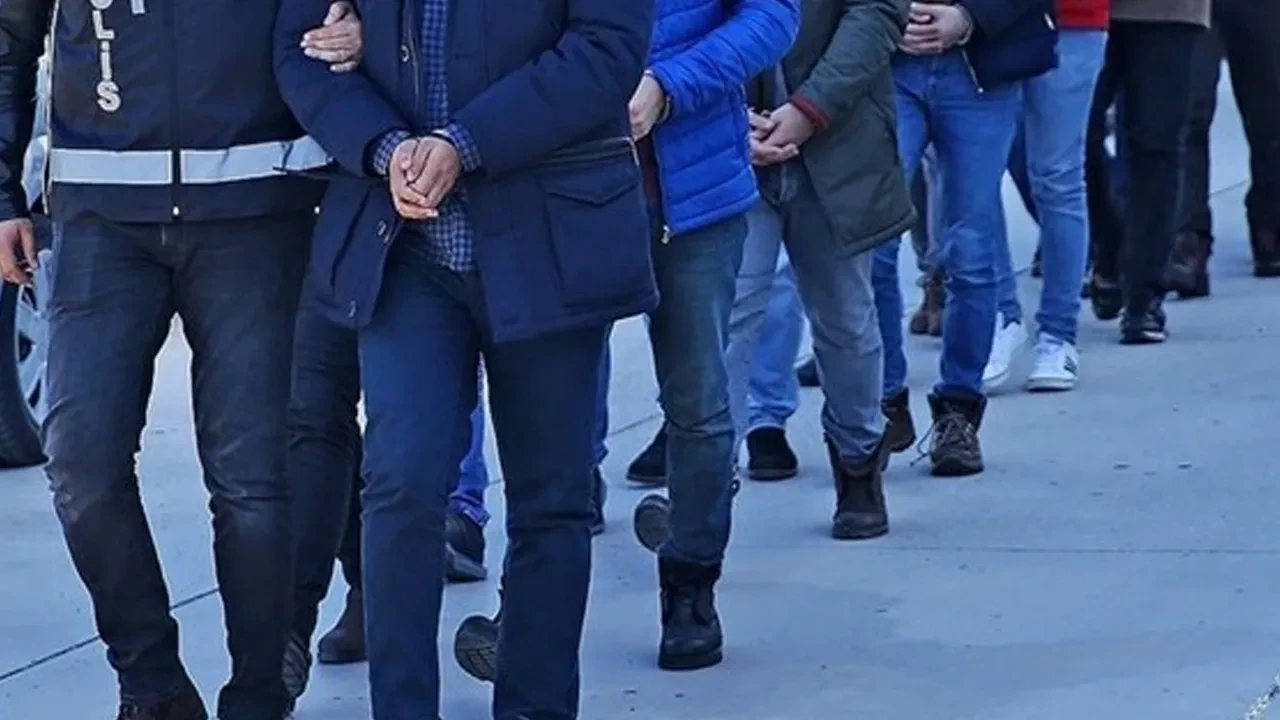 Türkiye genelinde operasyon dalgası! 300 milyon TL'lik mal varlığına el konuldu: Çok sayıda gözaltı var