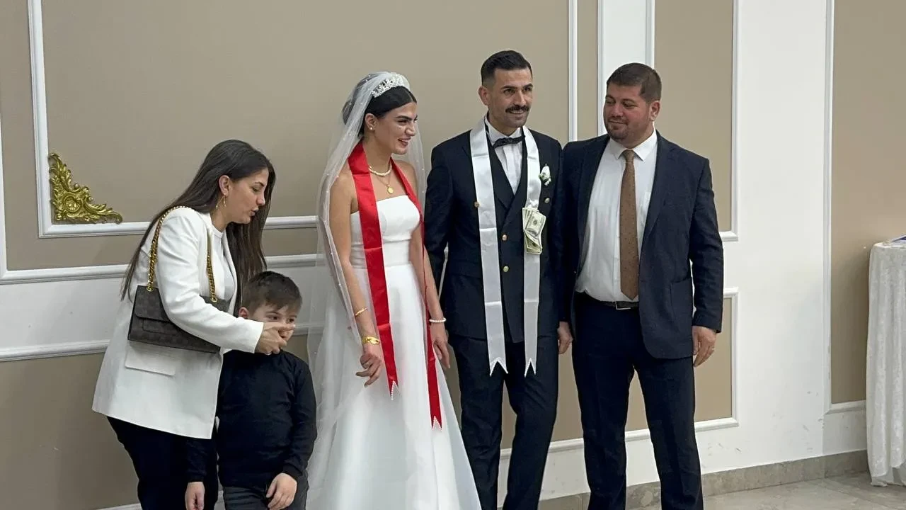 14 Şubat'ta nikah yoğunluğu: Damatların tercih sebebi dikkat çekti