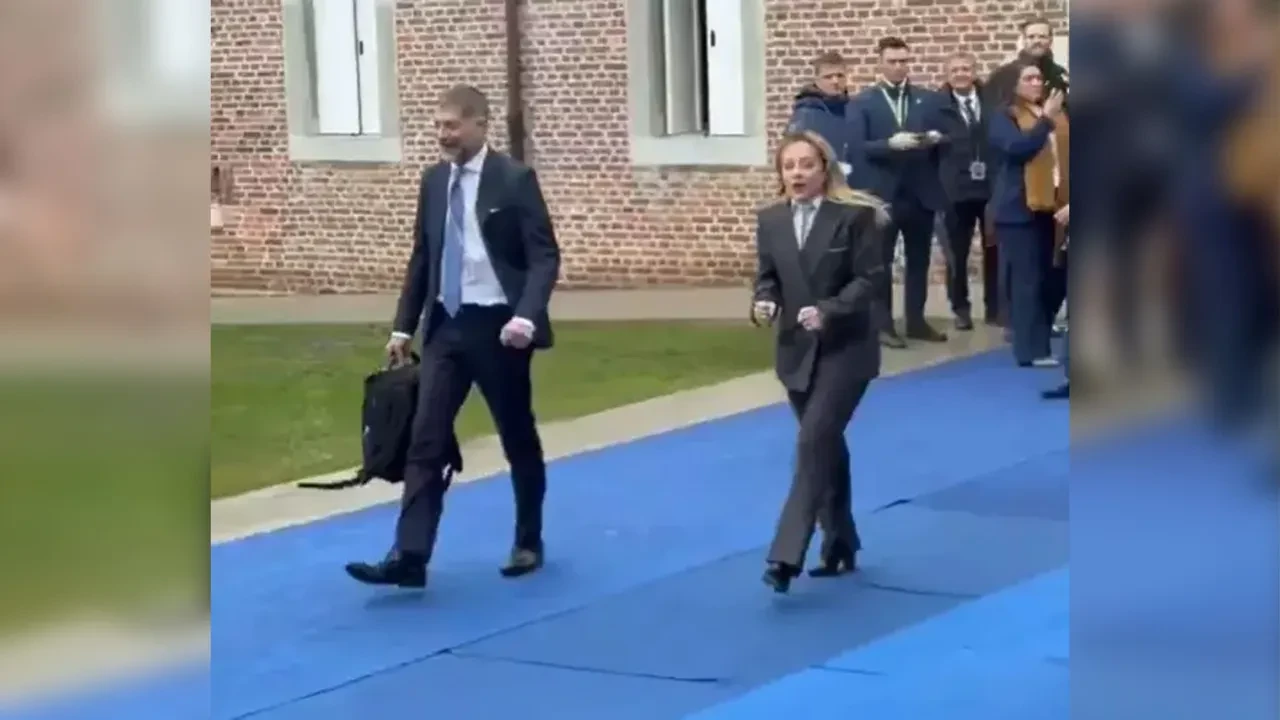 AB liderleri kalede toplandı! İtalya Başbakanı Meloni dışarıya adımını atar atmaz şoka girdi