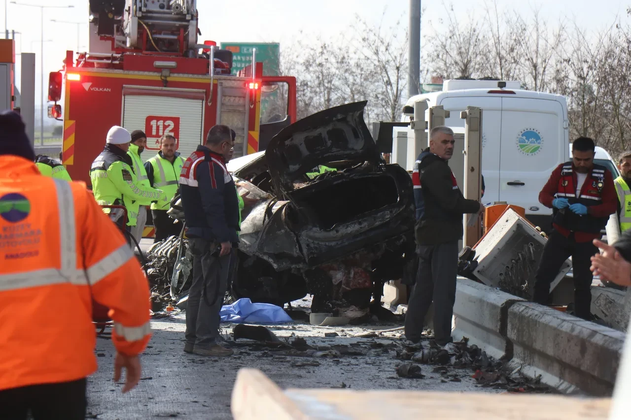 Alevler içinde hayatını kaybetti! Talihsiz sürücü kazadan kurtulamadı
