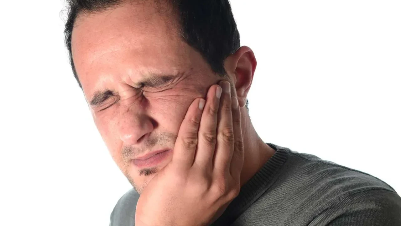 Boğazınızda o ilk gıcıklığı hissettiğiniz an bunu yapın! Soğuk algınlığını bıçak gibi kesiyor, hemencecik iyileştiriyor