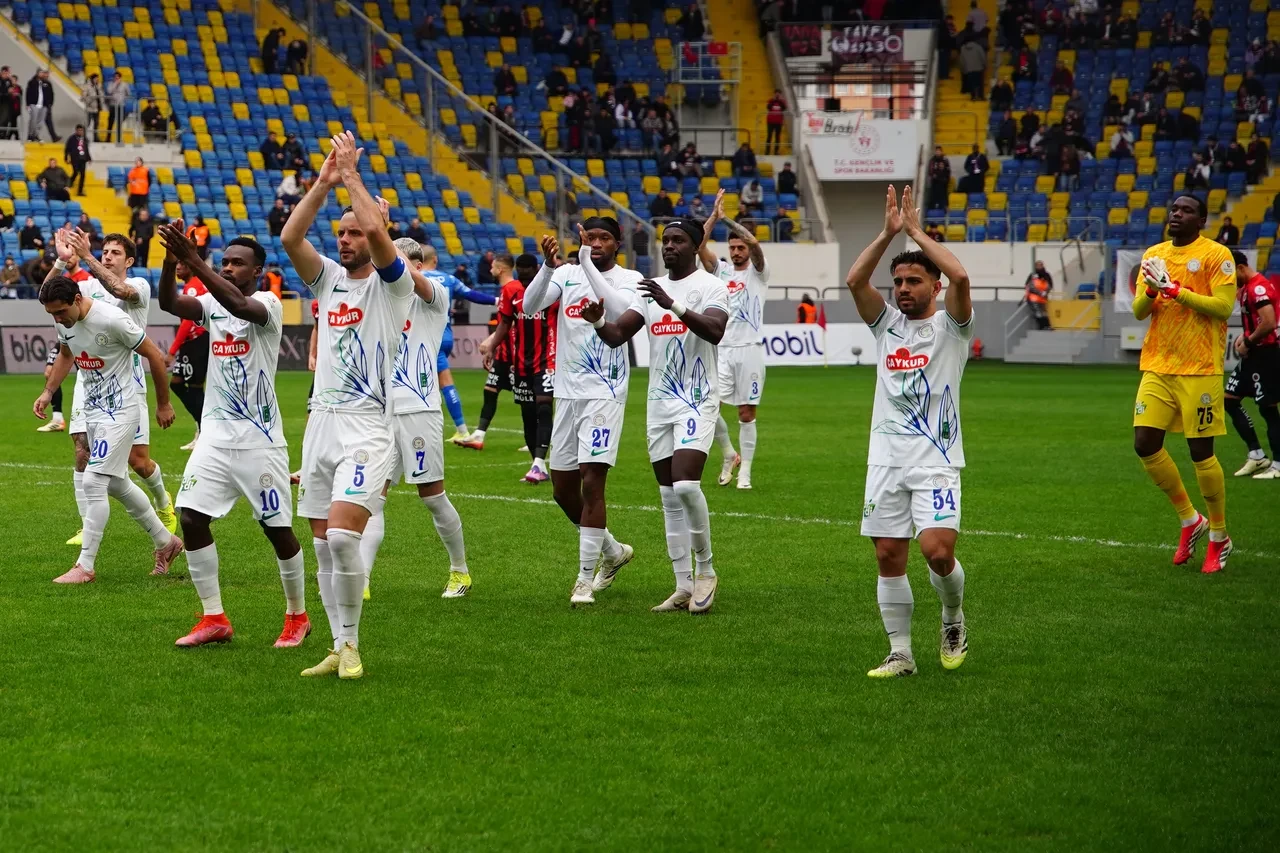Gençlerbirliği ve Çaykur Rizespor puanları paylaştı: Karadeniz temsilcisinden zorlu geri dönüş!