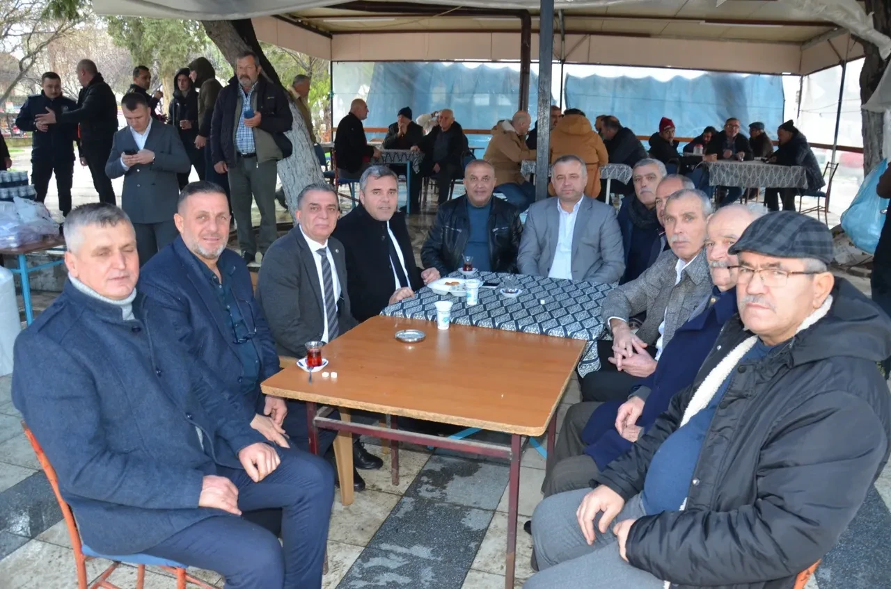 Yağan yağmurlar yüz güldürdü! Köylüye ‘Şükür’ hayrı dağıtıldı