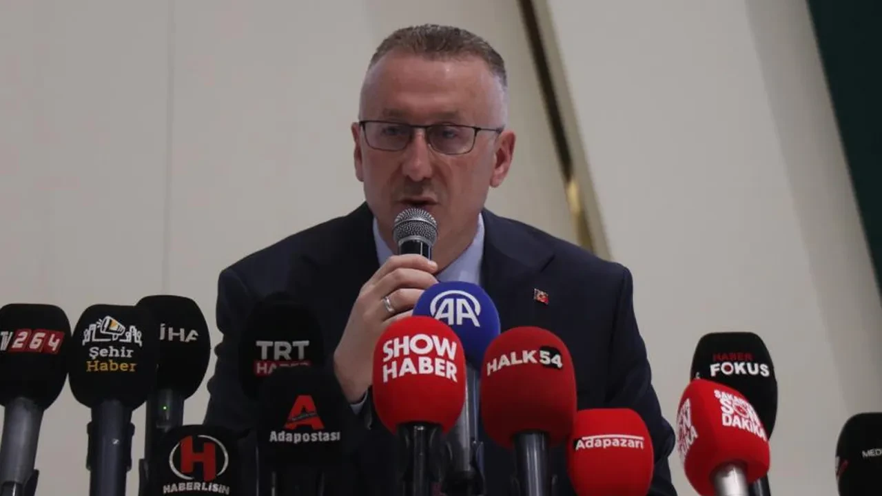 Yasak aşk iddiası ortaya atılmıştı! Adapazarı Belediye Başkanı Mutlu Işıksu: Hukuki hakkımı aradığım için suçlu gösteriliyorum