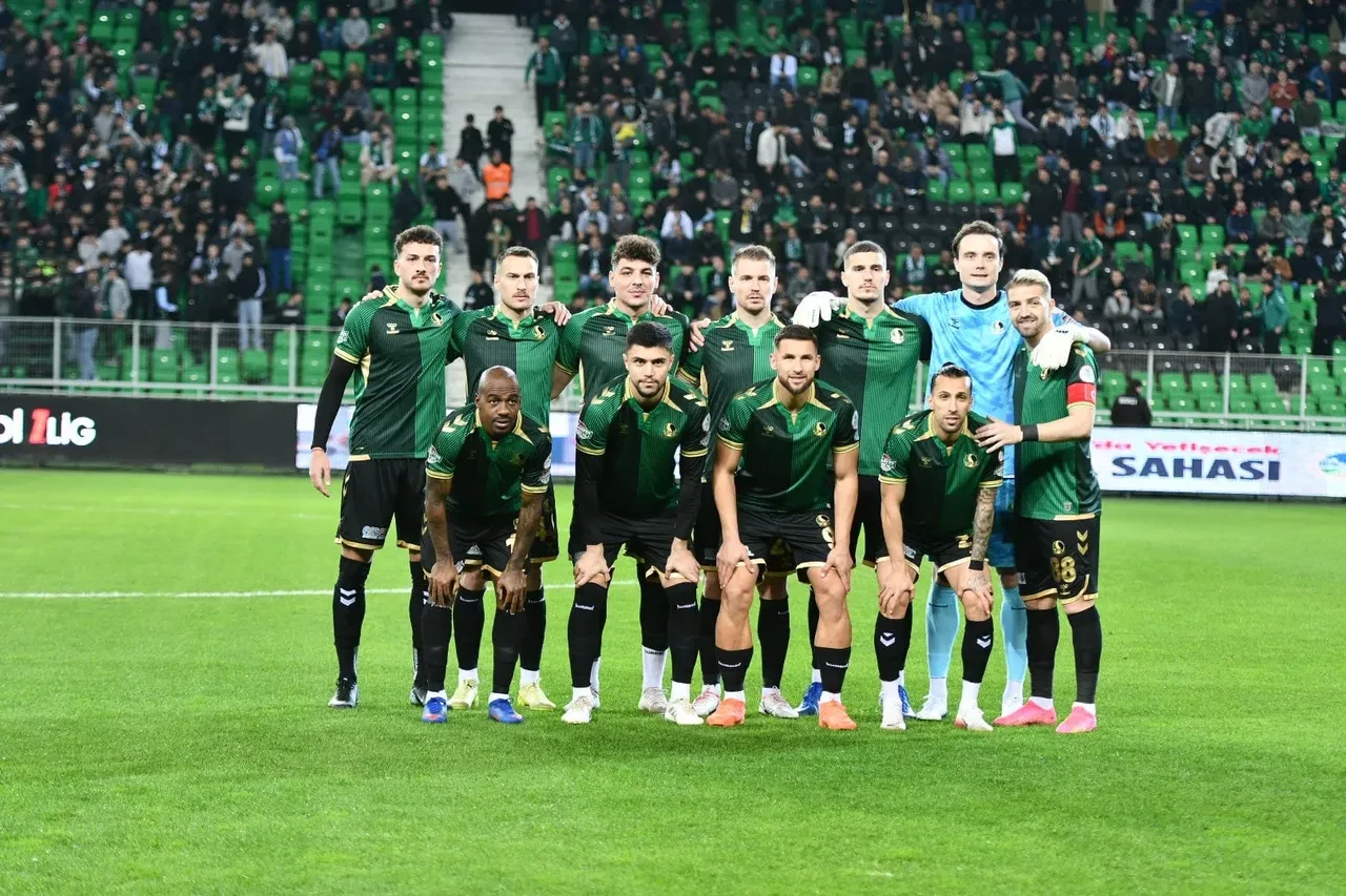 Amedspor Sakaryaspor maçı hangi kanalda, ne zaman, saat kaçta? TFF 1. Lig'de mücadele edecekler