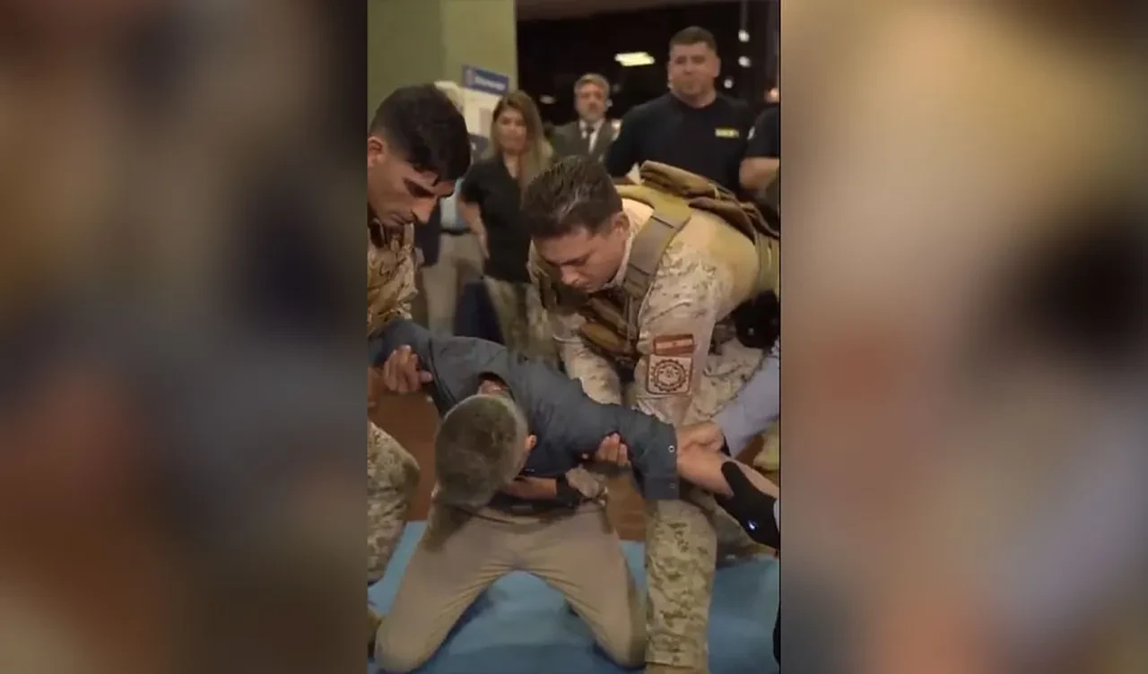 Arjantinli bakana canlı yayında elektroşok verildi! İşe yarayıp yaramadığını öğrenmek istedi