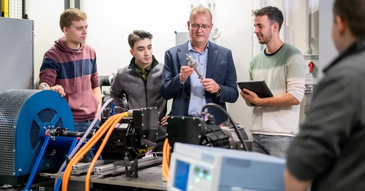 Avrupa 1000 Volt için düğmeye bastı: Elektrikli araçlarda yeni eşik