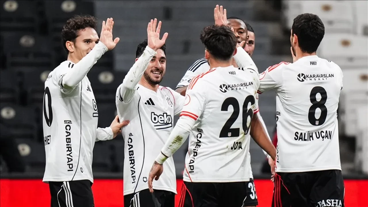 Başakşehir Beşiktaş canlı nereden izlenir, hangi kanalda? Karşılaşmaya geri sayım başladı