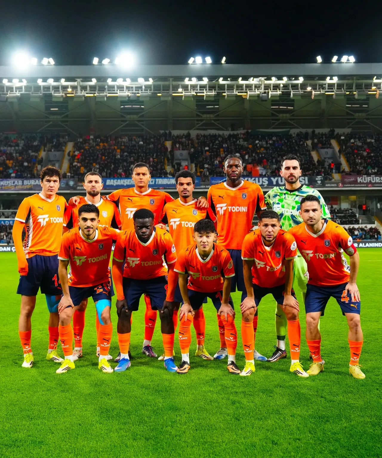 Beşiktaş Başakşehir deplasmanında son dakikada kazandı: Süper Lig akşamında zorlu 3 puan!