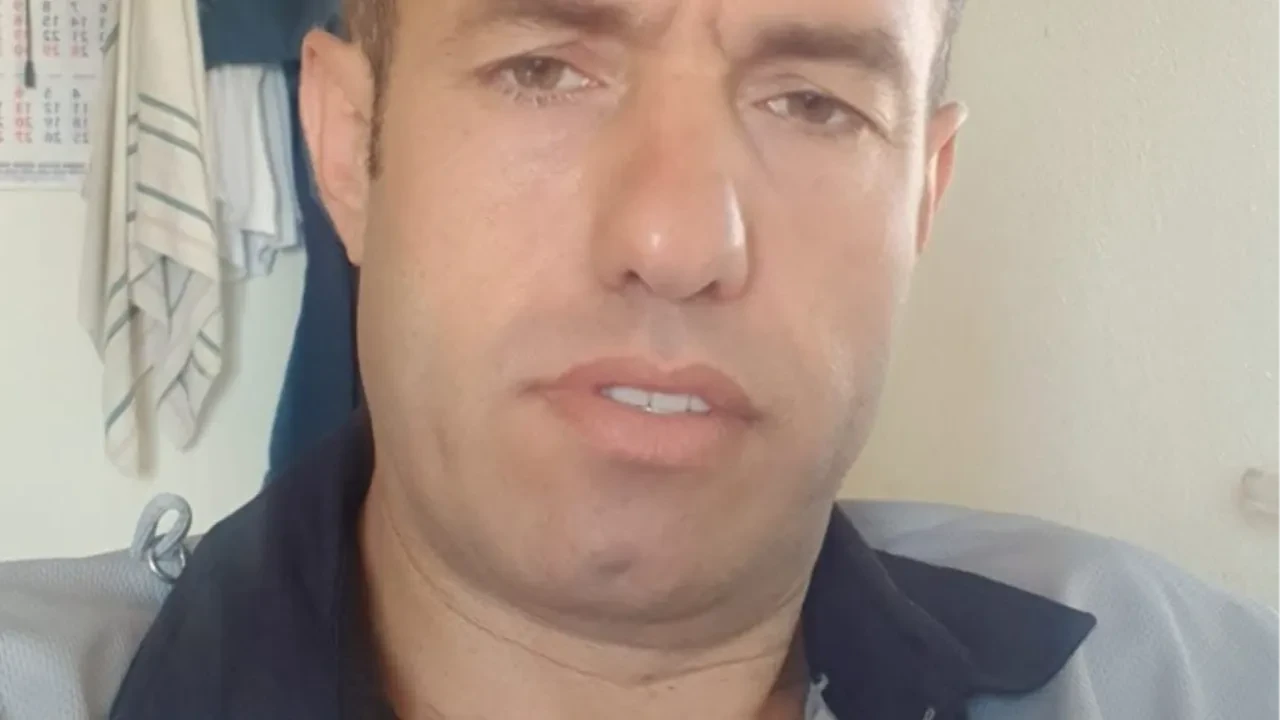 Boşanmaktan vazgeçmedi diye eşini öldürüp kendi canına kıydı