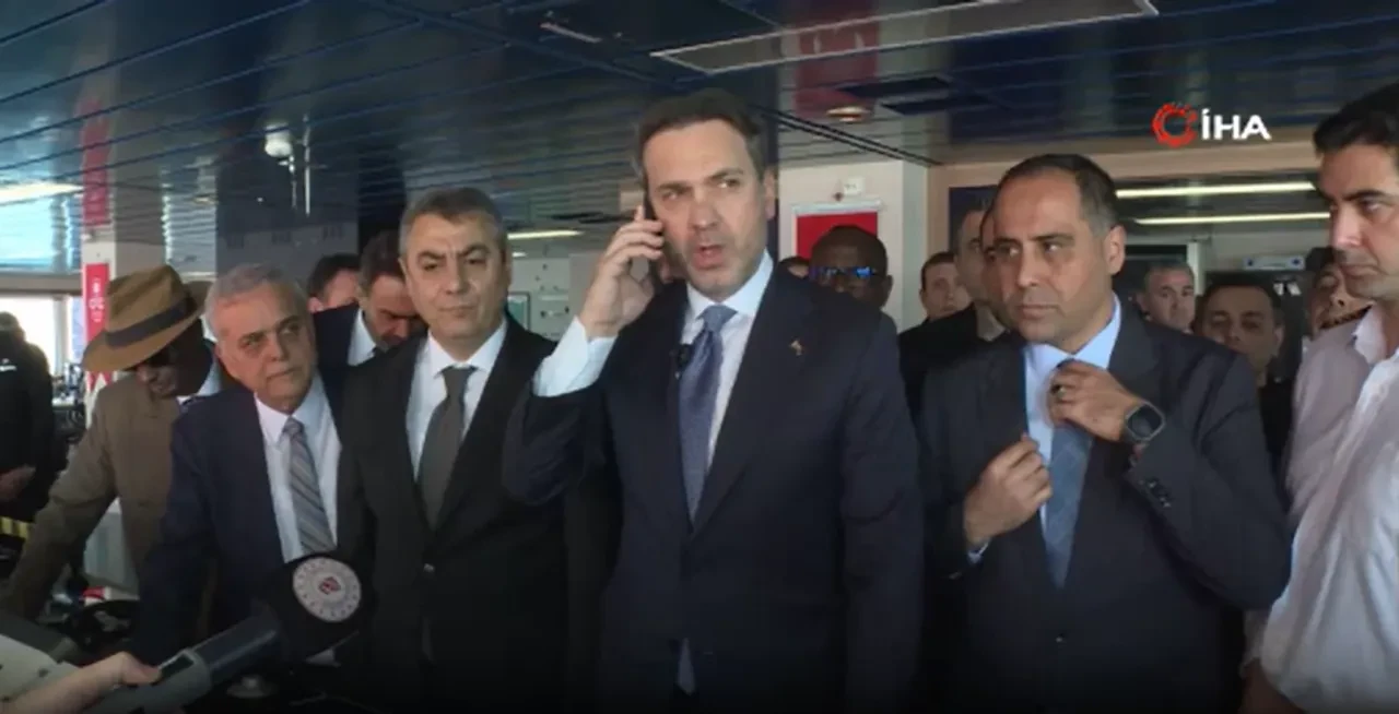 Cumhurbaşkanı Erdoğan Çağrı Bey Sondaj Gemisi'ni uğurladı: "Ramazan bereketiyle gelecek"