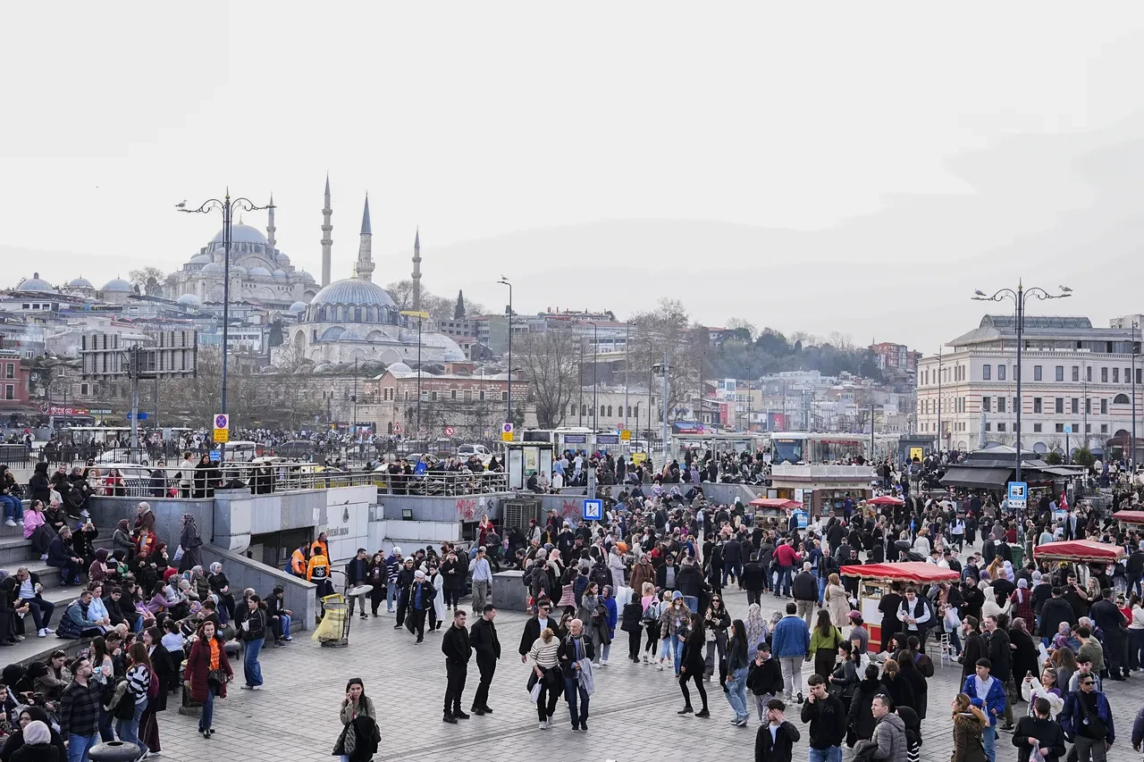 Güneş kısa süre yüzünü gösterdi, yeni haftada 10 derece birden düşecek! Kar ve çöl tozu geliyor
