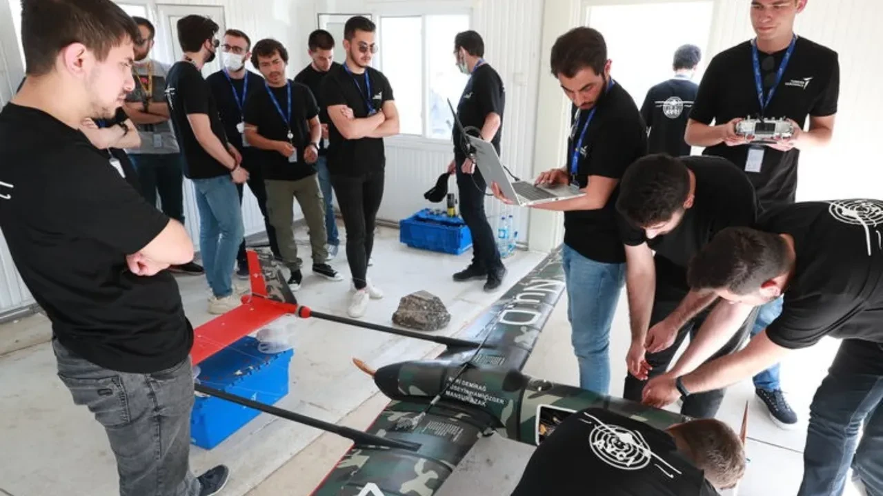 Havacılık Mühendisi