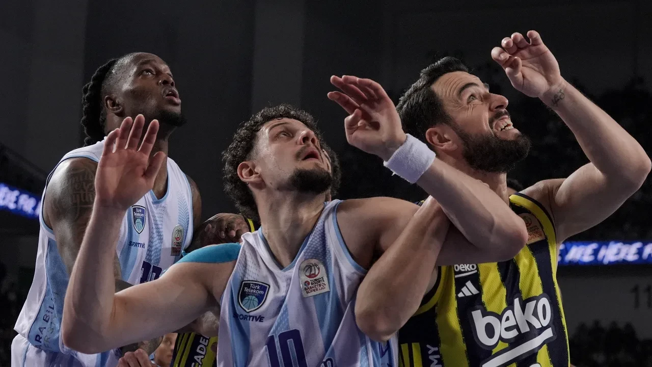 Türk Telekom Fenerbahçe Beko maç skoru kaç kaç? Lider durdurulamıyor