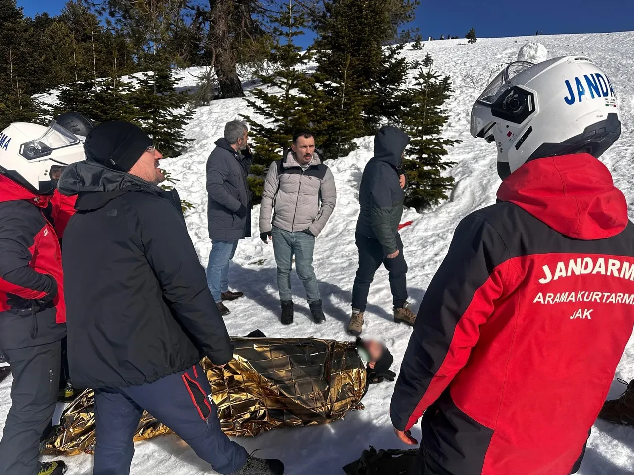 Uludağ'da kızak kazası: Tatilci mahsur kaldı!