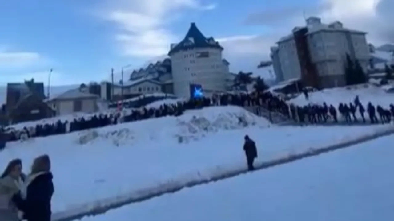 Uludağ'da kuyruğun ucu bucağı görünmedi