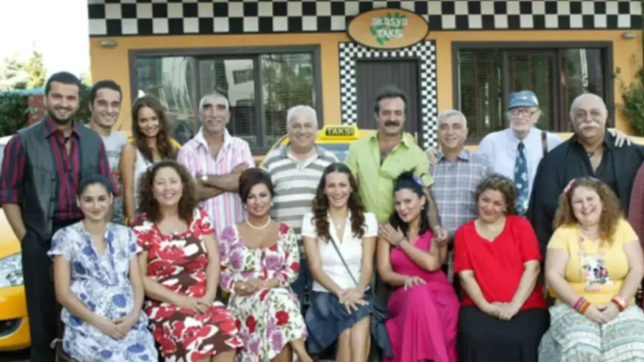 Akasya Durağı yeniden mi başlayacak? Nuri Baba karakterini oynaması için görüşülen oyuncular belli oldu 