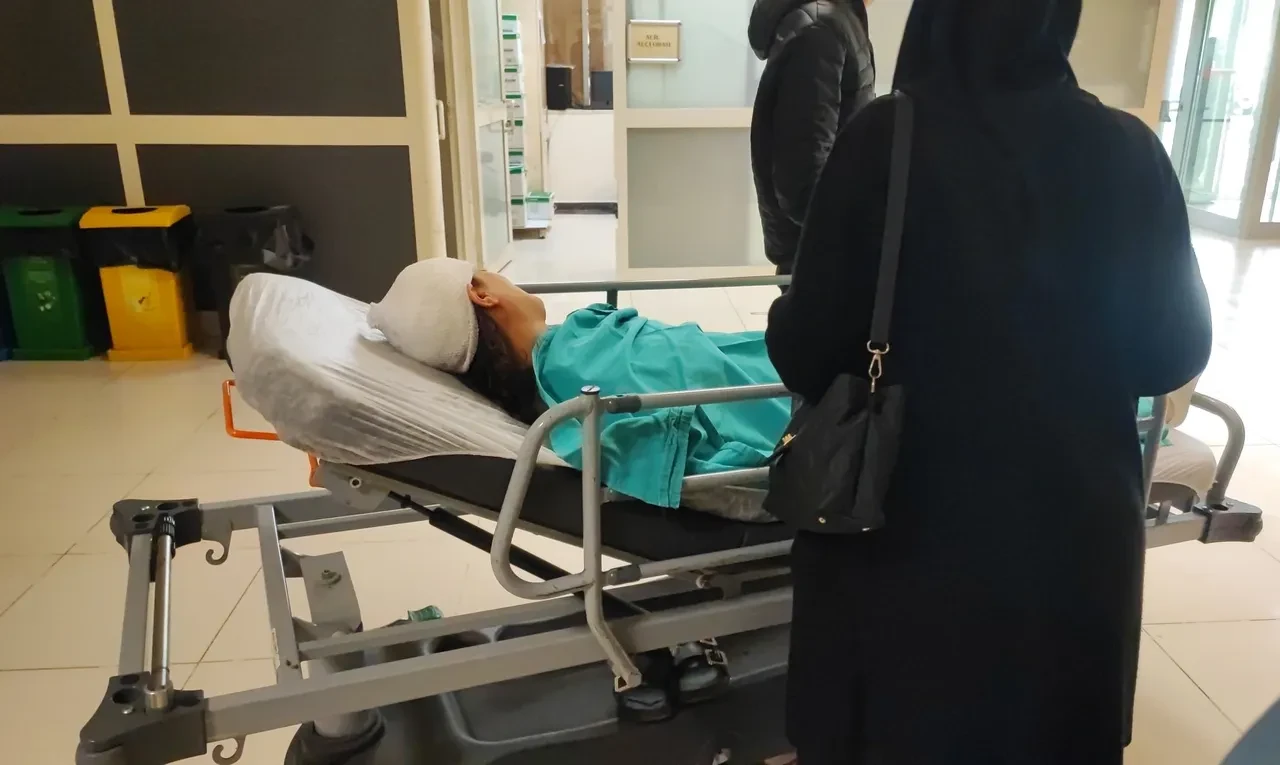 Ekmek alırken köpeklerin saldırısın uğrayan kız ağır yaralandı: Kafasında 20 santimlik bir açık var