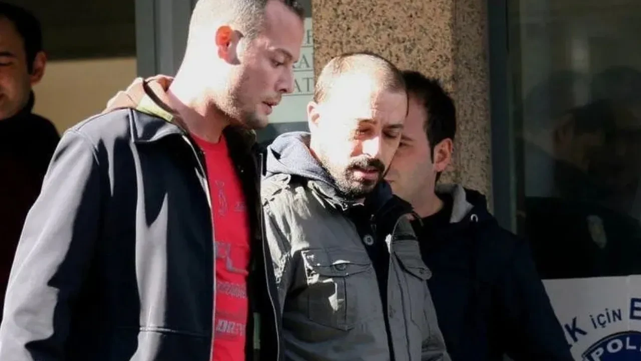 Kerem Altan kimdir, kimin oğlu? Kerem Altan Defne Joy Foster’in neyi oluyor?