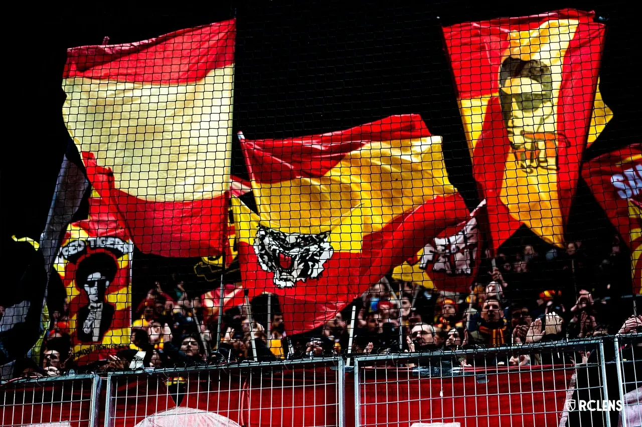 PSG'ye son düzlükte sürpriz rakip: Ligue 1'de şaşırtan lider! 