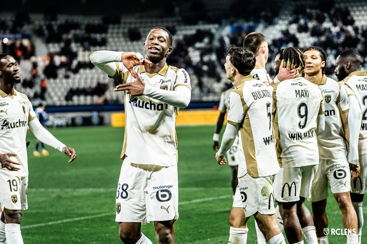 PSG'ye son düzlükte sürpriz rakip: Ligue 1'de şaşırtan lider! 