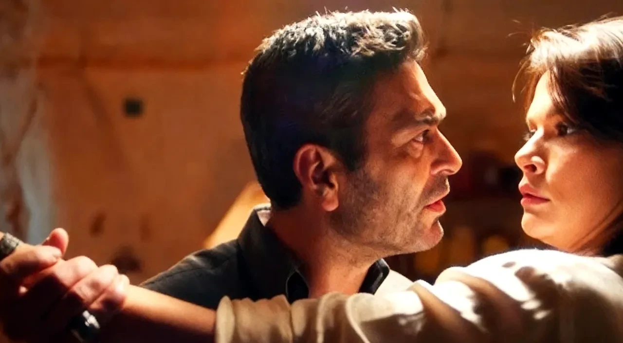 Uzak Şehir dizisi bu kez izleyicileri fena kızdırdı! Rekor kıran diziye sosyal medyadan tepki yağdı