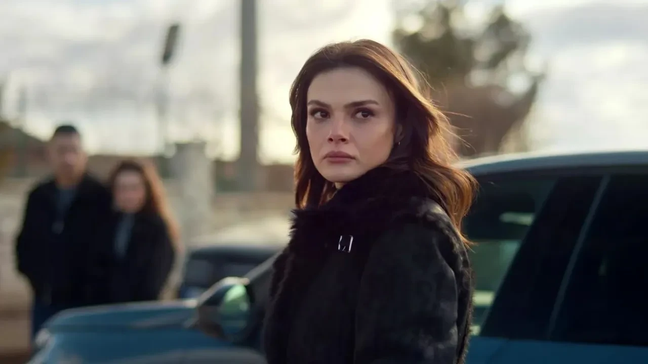 Uzak Şehir’den başarı üstüne başarı! İspanya’da ilk bölümüyle zirveye yerleşti 