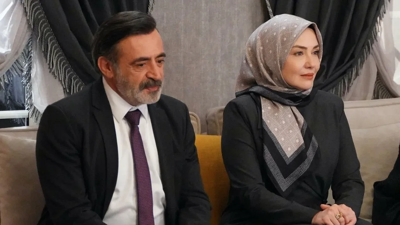 Aynı Yağmurun Altında dizisine yeni senarist! Fenomen dizi Yalı Çapkını’nı kaleme almıştı